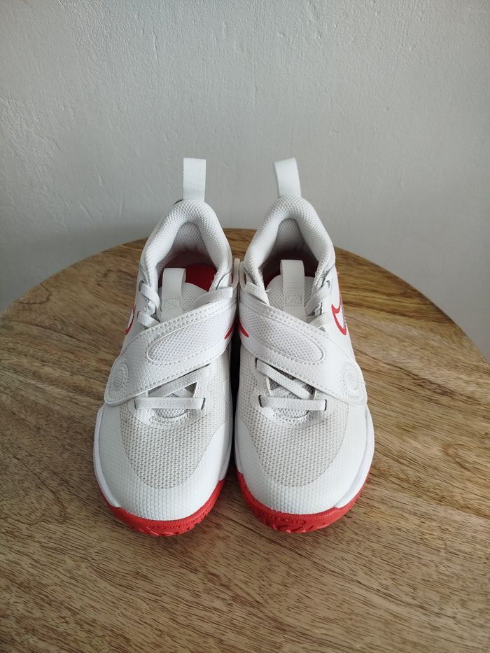 Baskets Nike T 28.5 - photo numéro 3