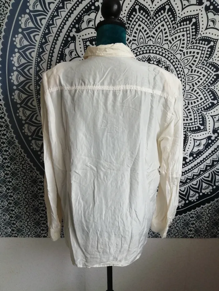 Chemise vintage en soie beige transparente avec épaulettes / sans marque / (M) - photo numéro 7