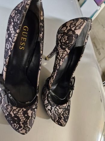 Chaussure de marque gess. En pointure.38