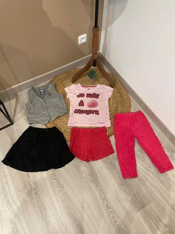 Lot vêtements fille 8 ans