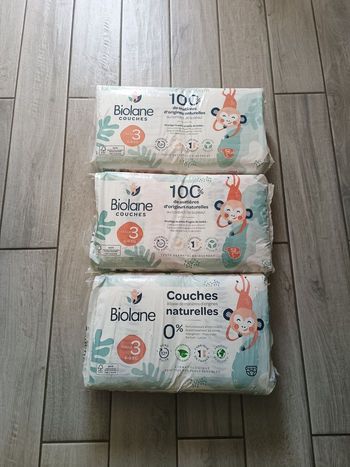 156 couches biolane taille 3