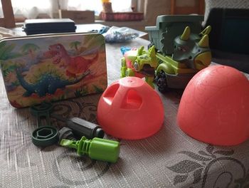 Lot dinosaure puzzle camion oeuf très bon état 