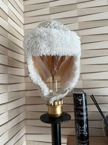 Bonnet cache oreille