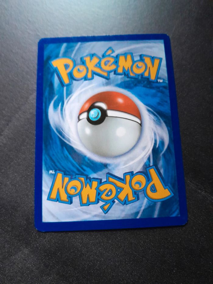 Carte Pokémon Flotoutan 42/189 - photo numéro 2