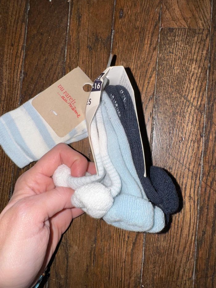 Lot 4 paires de chaussettes du pareil au même et Kiabi  Neuves  15-16 - photo numéro 2