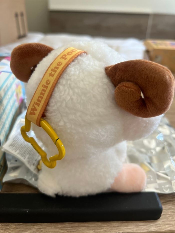 Miniso porte-clé peluche Winnie l’Ourson Sheep - photo numéro 6