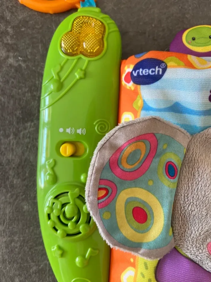 Livre à surprises bébé Vtech - photo numéro 3
