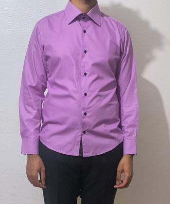 Chemise violette 
