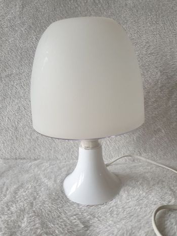 Petite lampe blanche