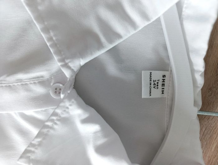 Chemise courte blanche manches courtes Shein 14 ans - photo numéro 4