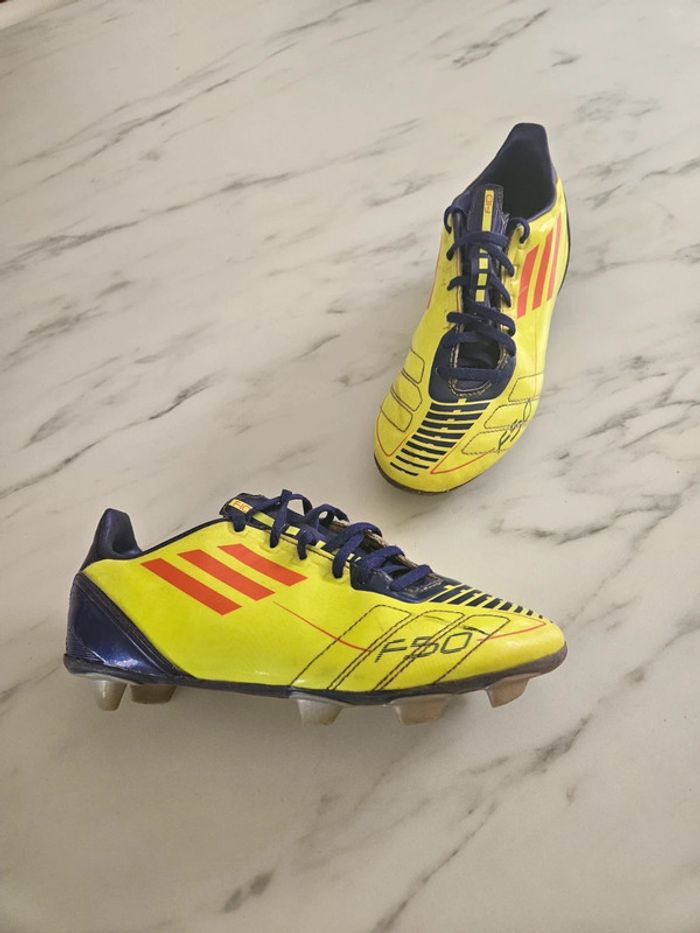 Adidas chaussures de foot 35.5