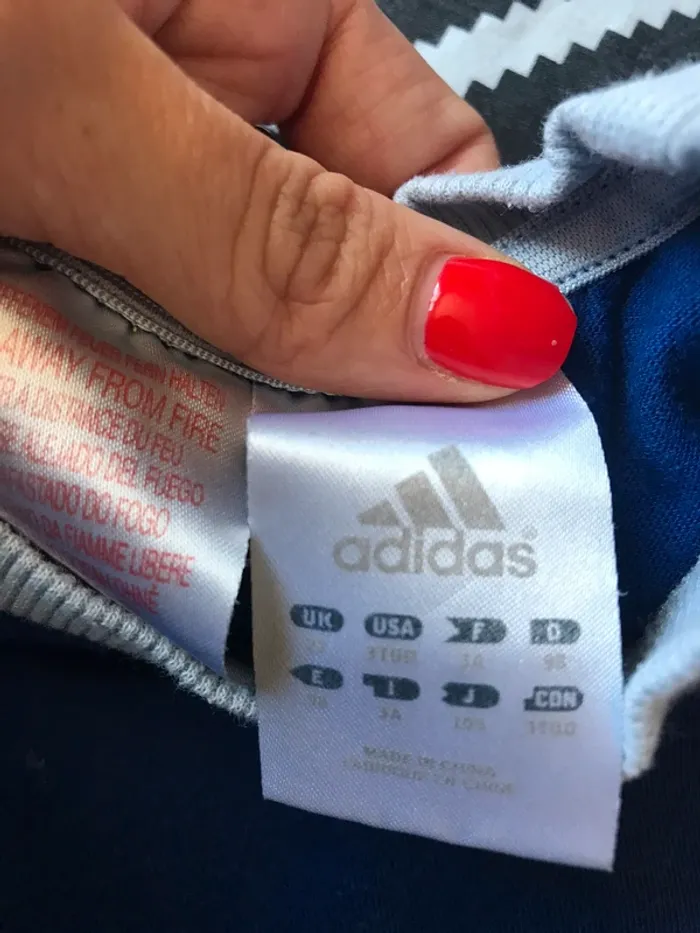Ensemble pyjama adidas taille 3 ans - photo numéro 4