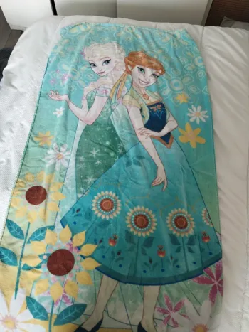 Serviette Disney store reine des neiges