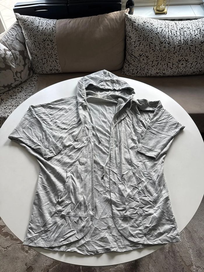 Gilet long léger à capuche gris clair – Cyrus – Taille S