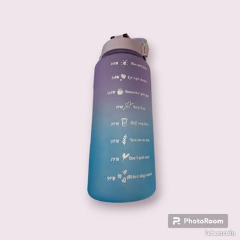 gourde de sport 2l neuve