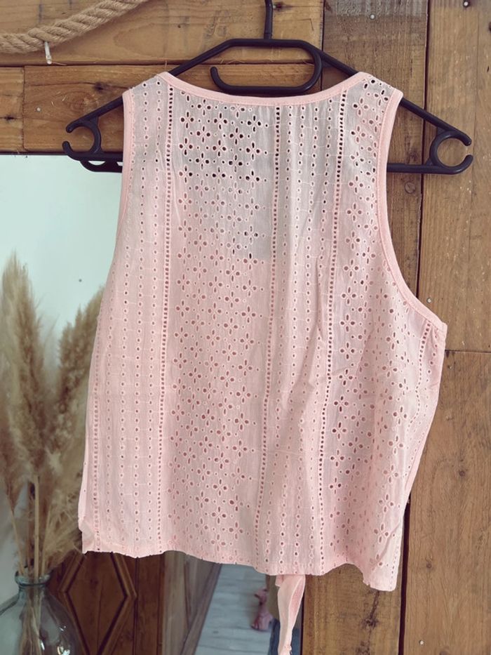 Débardeur femme rose avec dos broderie anglaise neuf 38 - photo numéro 2