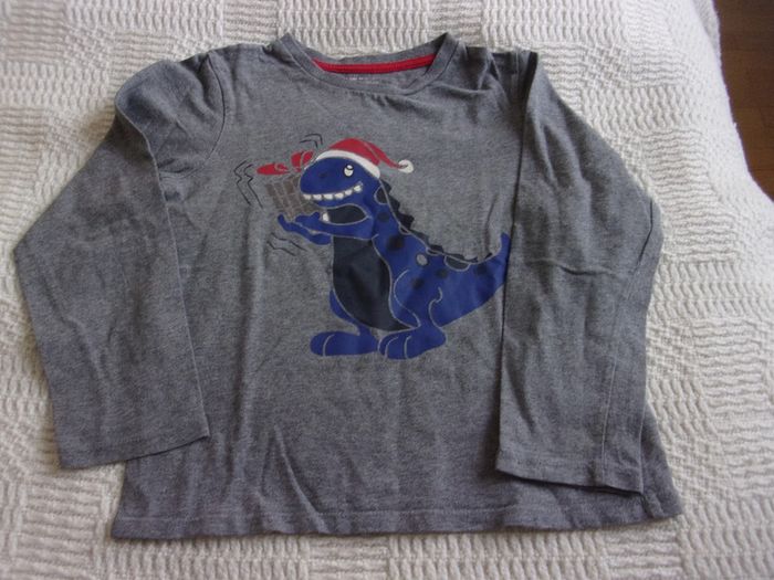 tee shirt manches longues Vert Baudet taille 8 ans