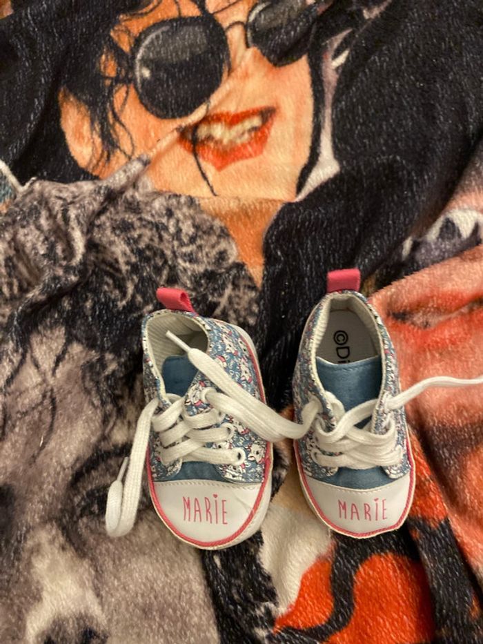 Chaussure taille 6/9m - photo numéro 2