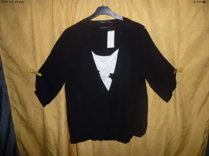 superbe tunique 2 en 1 KIABI taille 46/48 neuve avec collier