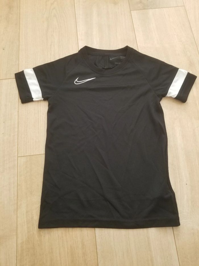 Tee-shirt nike 8/10ans