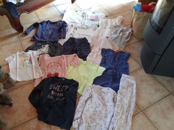 Lot fille 8 ans 17 articles 