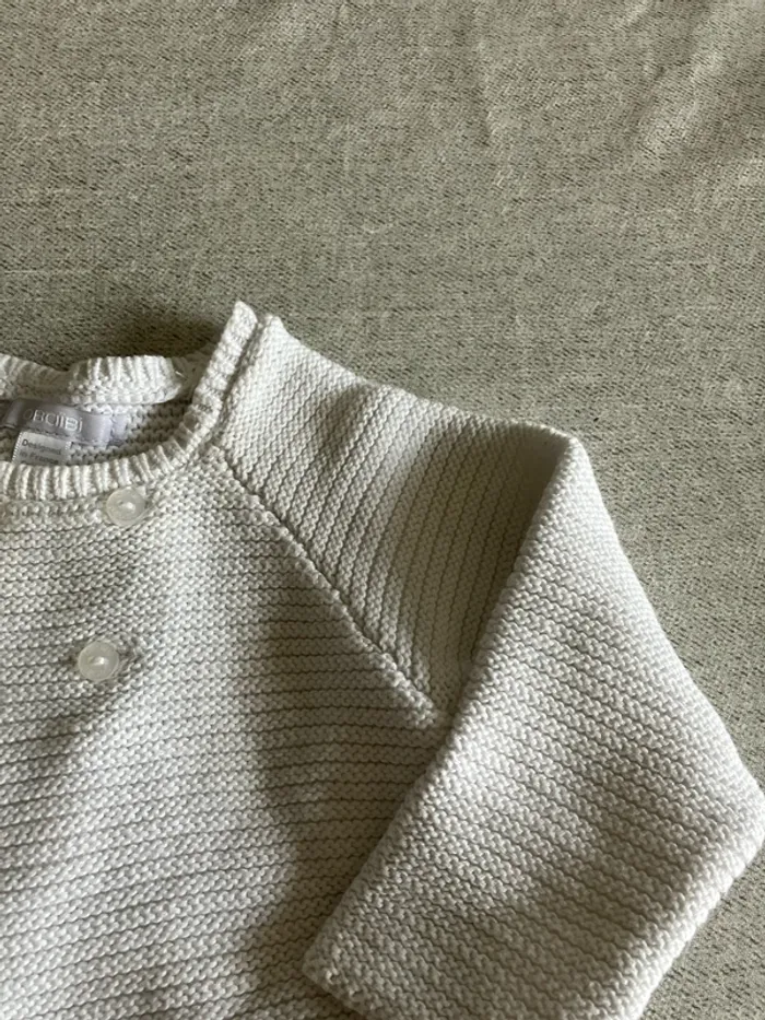 Petit gilet blanc chic – 6 mois – Obaïbi - photo numéro 4