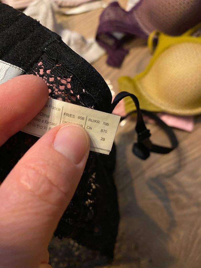 Lot 8 soutien gorge T85B - photo numéro 8