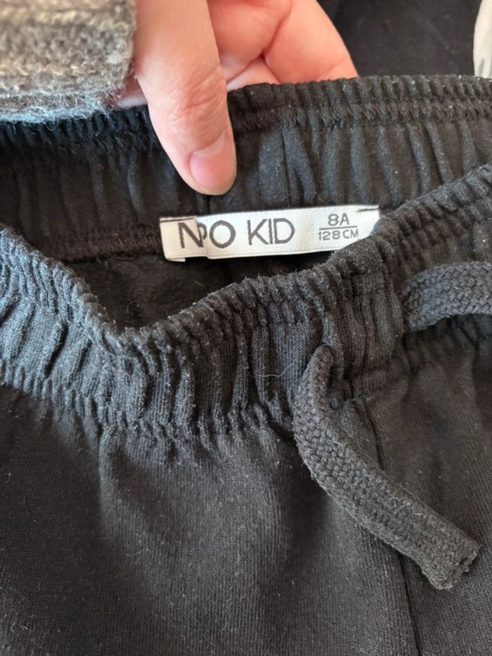 🌸Pantalon jogging 8 ans noir🌸 - photo numéro 2