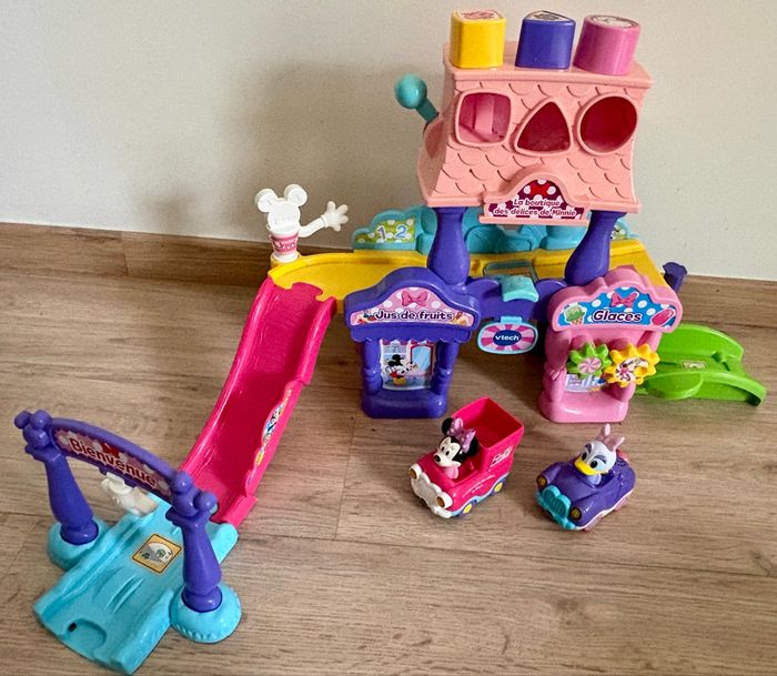 🎀 VTech – La Boutique des Délices de Minnie + 2 véhicules 🎀 - photo numéro 2