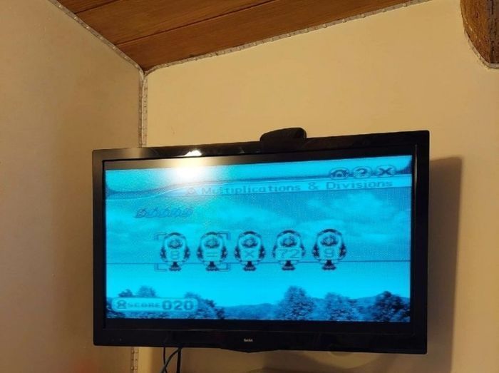 V-Tech Génius TV progress console de jeux + 4 cartouches TBE 🎮 - photo numéro 2