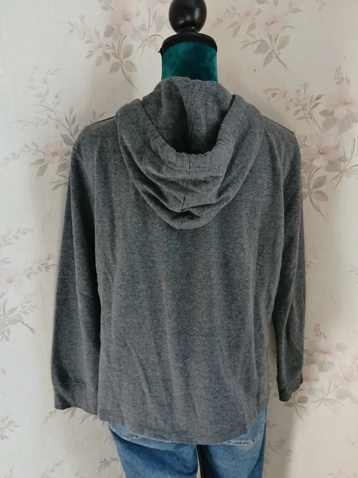 Sweat à capuche gris avec cupcake brodé / jennyfer / (L) - photo numéro 6