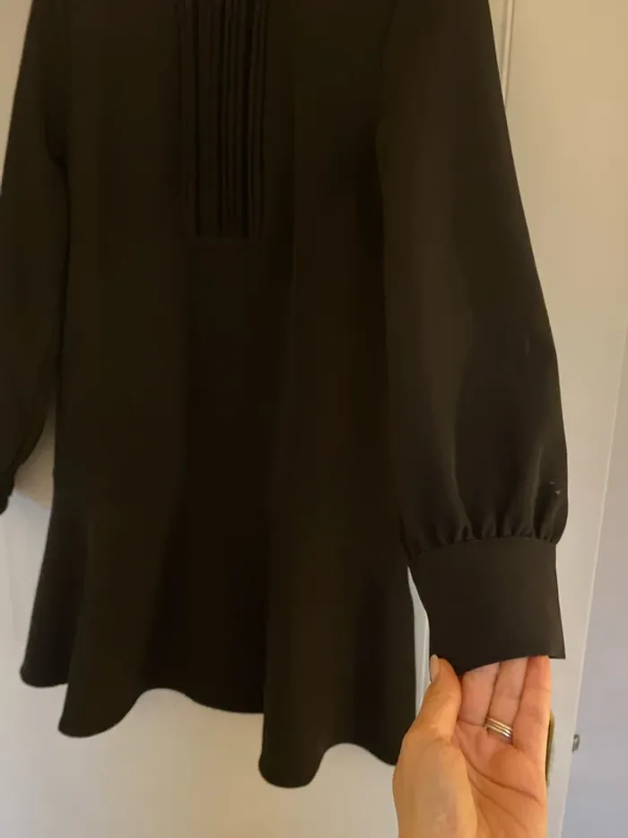 Petite robe noire Zara taille 36 - photo numéro 5