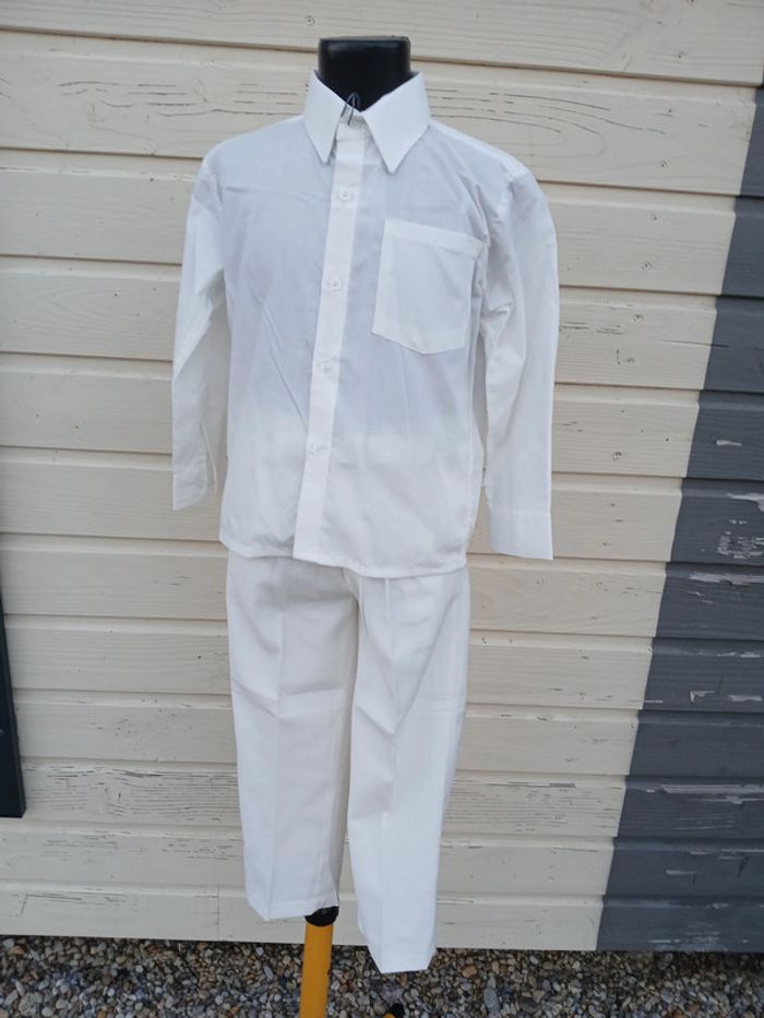 ensemble 5 pièces - neuf - 4 ans - photo numéro 10