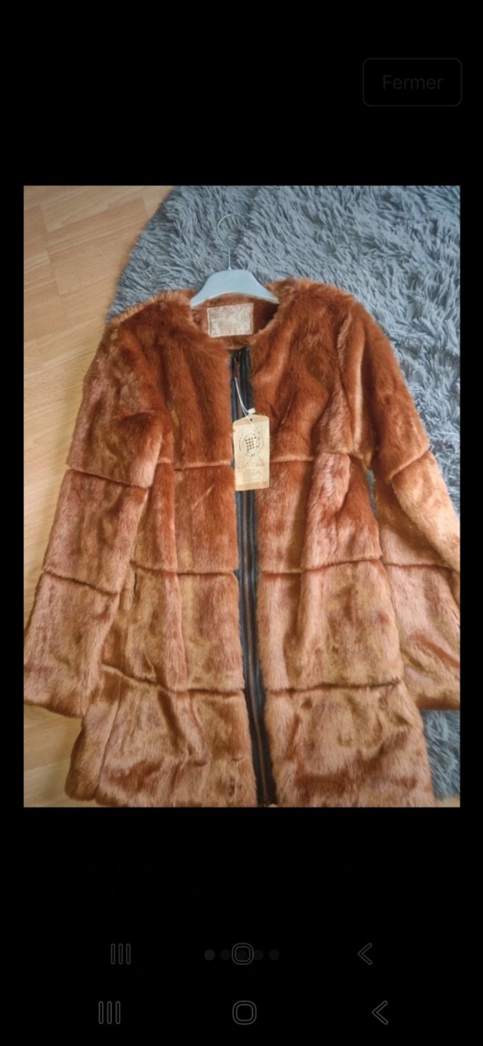 Manteau mi long  fausse fourrure 36 neuf cheyenne