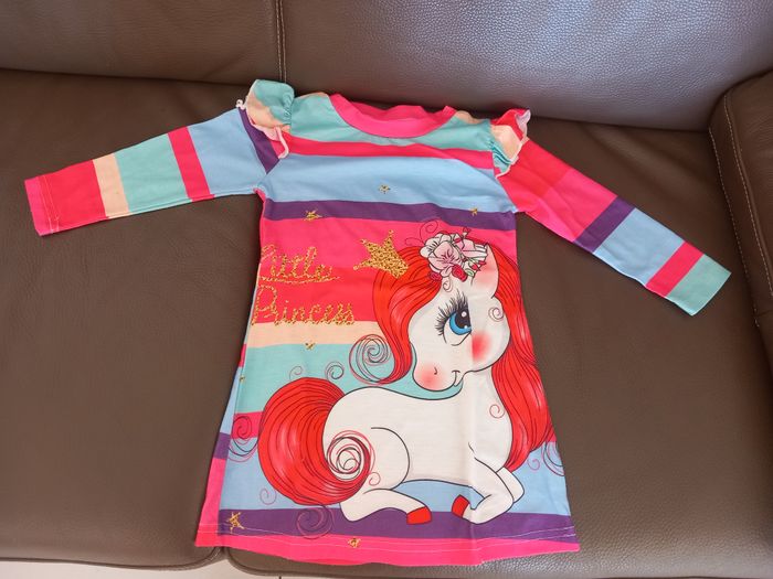 ROBES - photo numéro 3