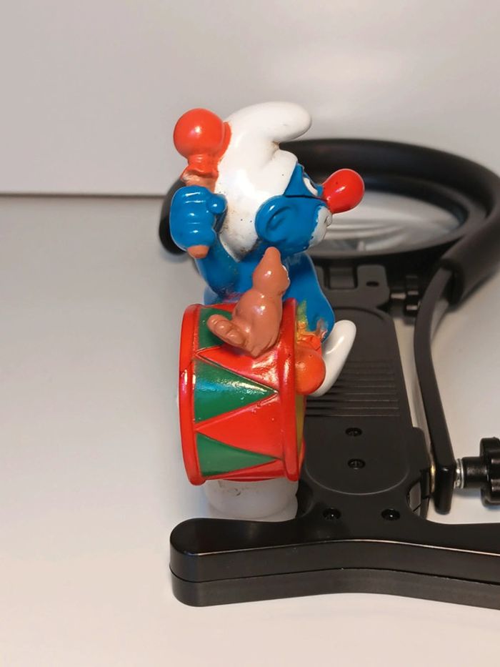 Bouchon vintage 1995 Schtroumpf clown avec tambour peyo Bip Holland - photo numéro 4