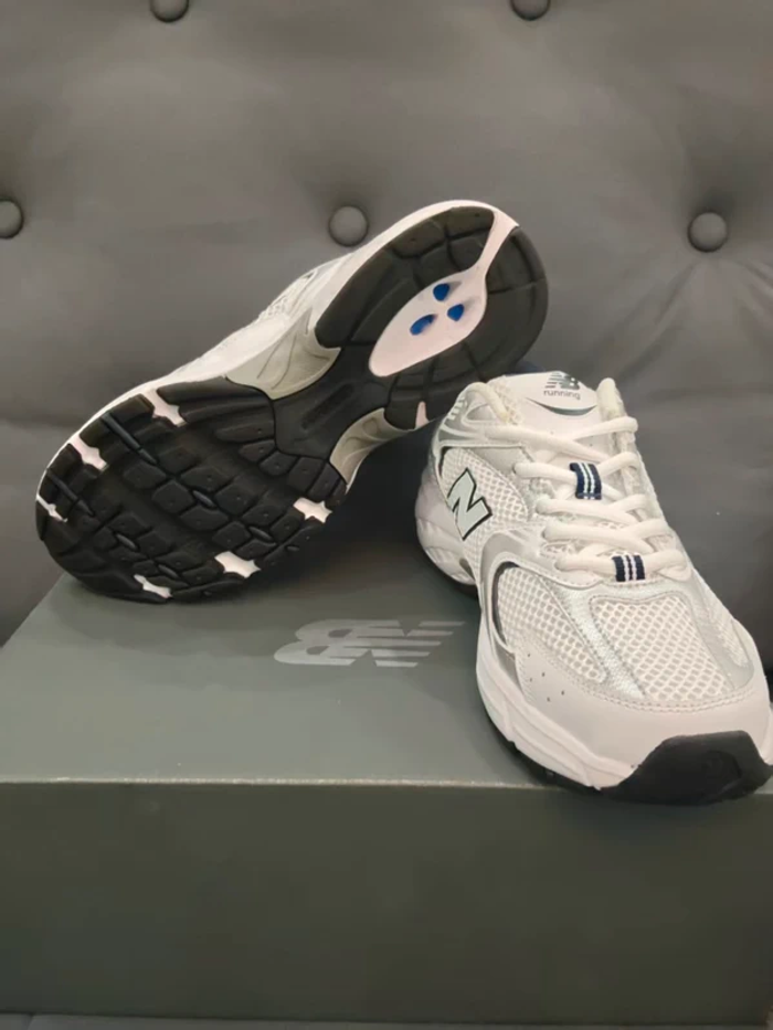 New balance 530 taille 41.5 - photo numéro 5