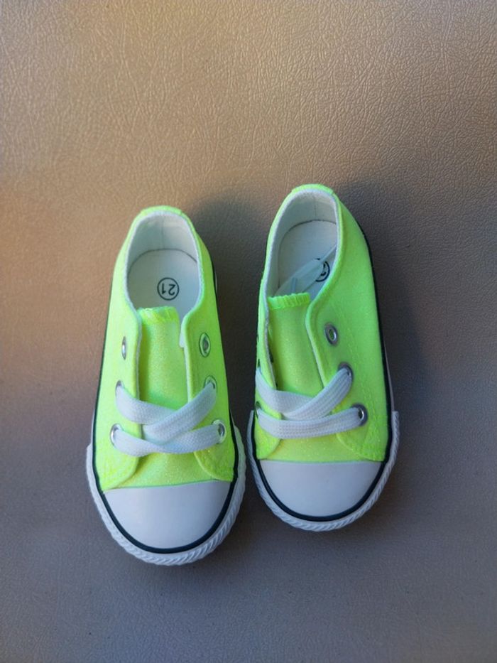 Chaussure bébé fille 21