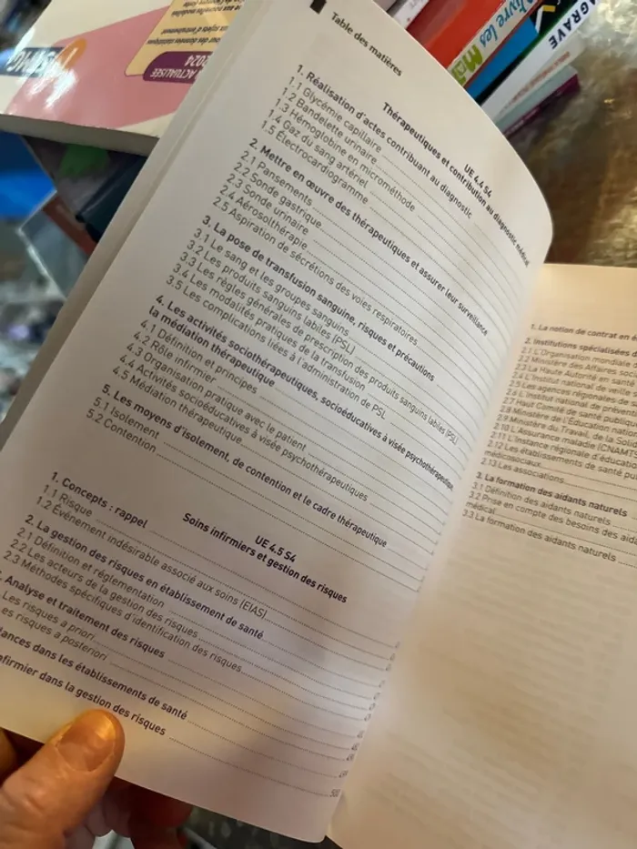 Livre, étude infirmière, IFSI Max - photo numéro 12