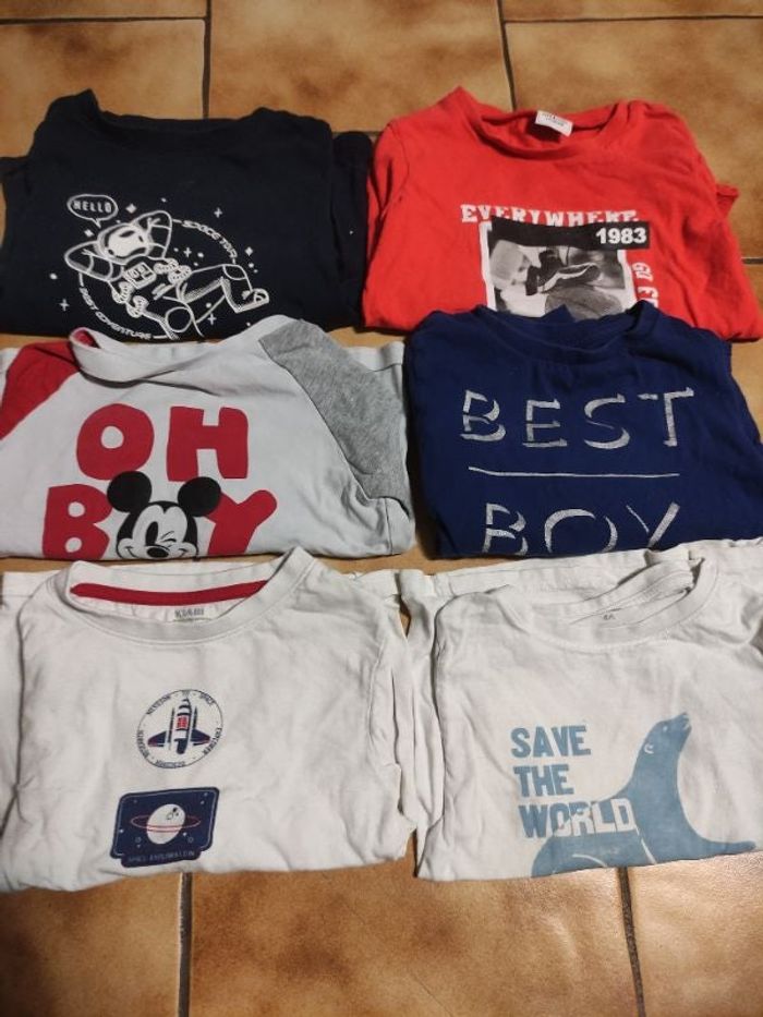 T-shirts