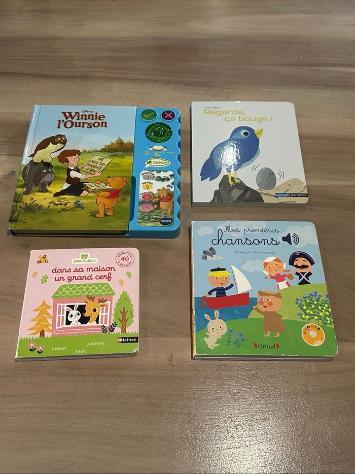 Lot de 4 livres dont 3 sonores histoires Winnie Disney et musique piles à changer
