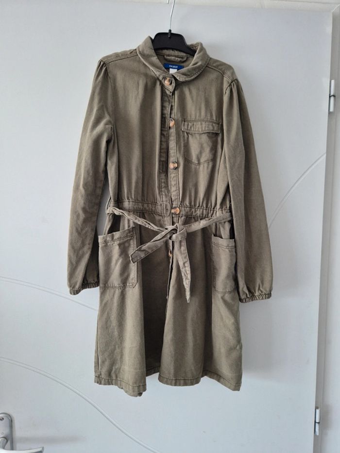 Robe Okaidi