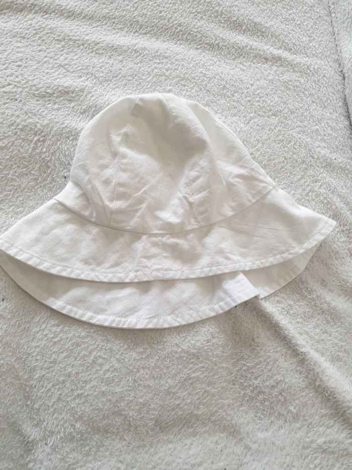 Chapeau blanc environ 50cm neuf - photo numéro 6