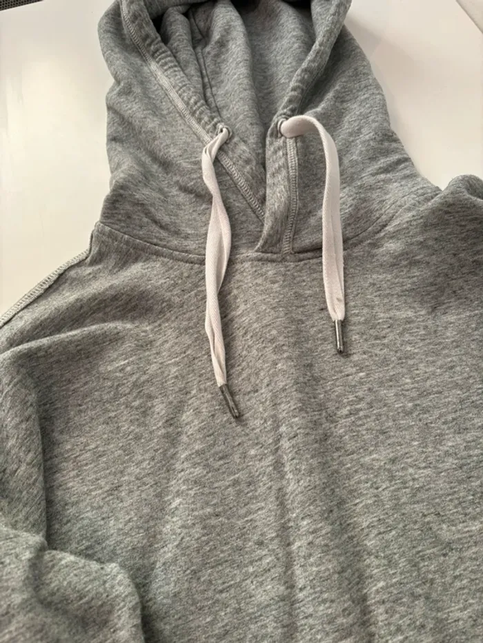 Sweat abercombie et fitch - photo numéro 2