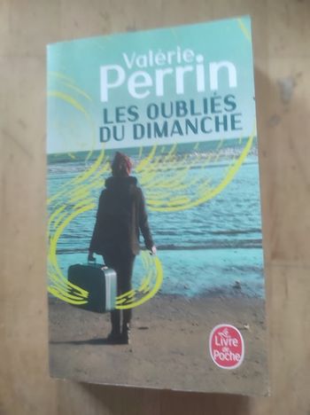 Les oubliés du dimanche Valérie Perrin Livre de Poche 2025