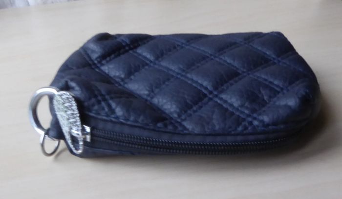 Pochette bleue - photo numéro 2