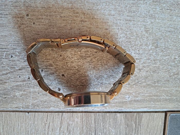 Montre femme - photo numéro 4