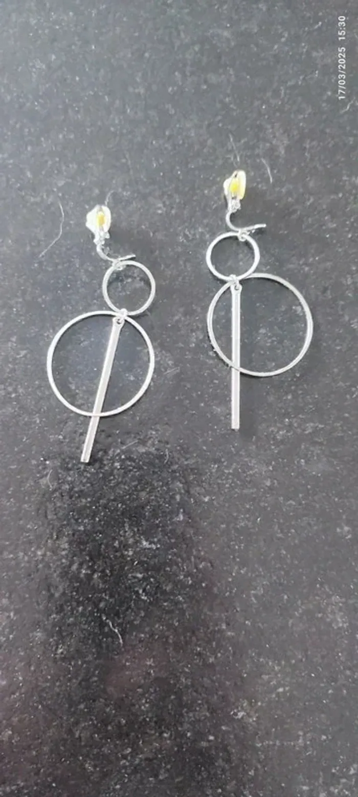 Boucles d’oreilles clips argentées – Élégance sans perçage - photo numéro 2