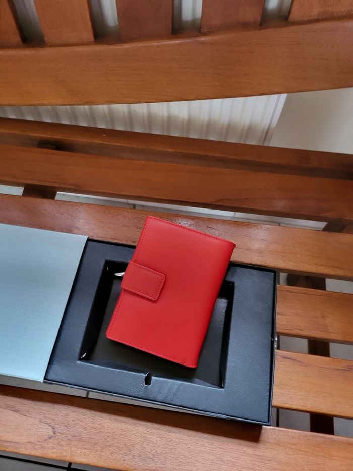 Portefeuille - photo numéro 3