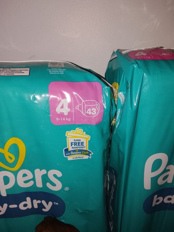 Couche pampers taille 4 - photo numéro 2